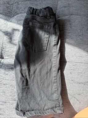Black Elastic-Waist Jeans